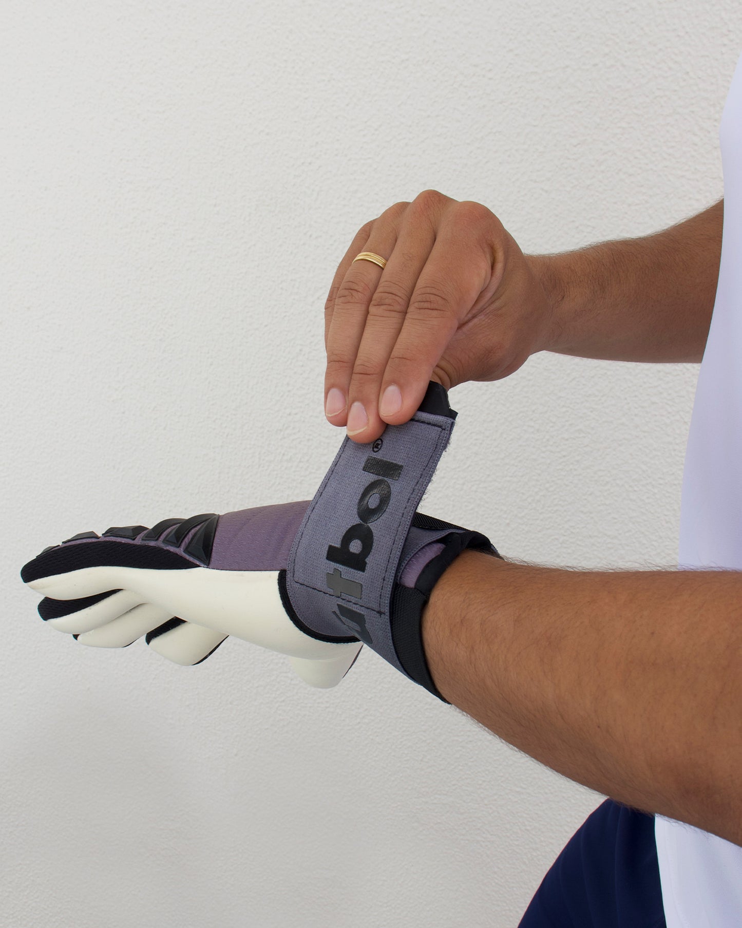 GOALKEEPER GLOVES MQTC